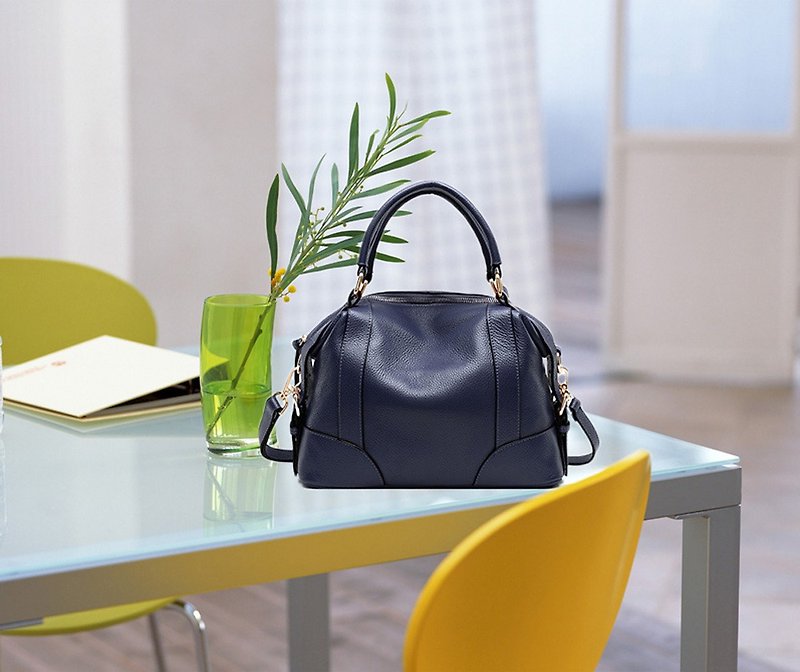 Simple leather shoulder bag everyday lady bag - กระเป๋าแมสเซนเจอร์ - หนังแท้ 