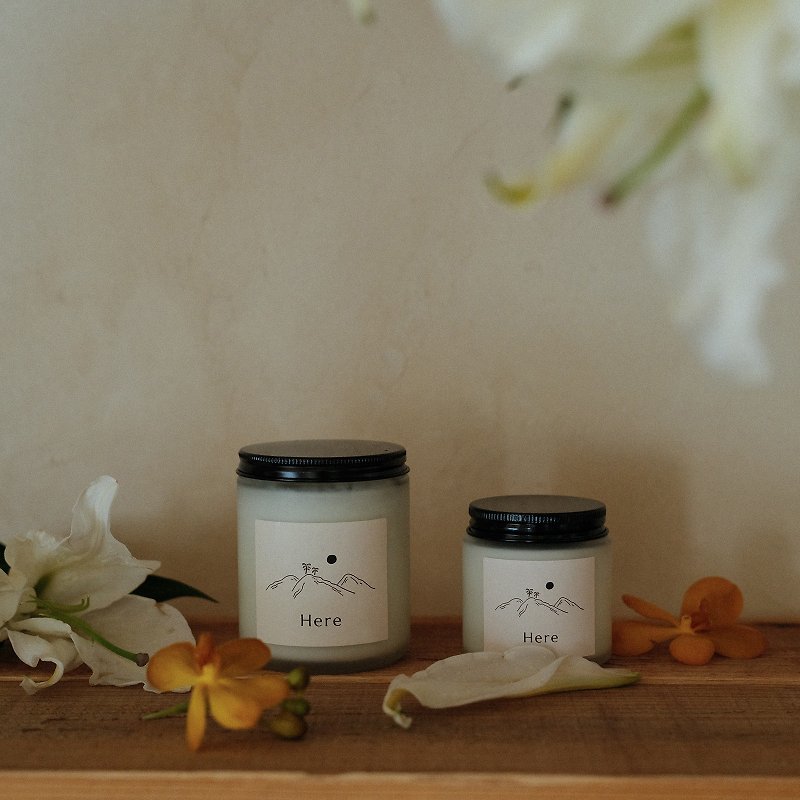 [SALE] [Light Floral Fragrance] Craft Fragrance Candle Lily of the Valley - เทียน/เชิงเทียน - ขี้ผึ้ง ขาว