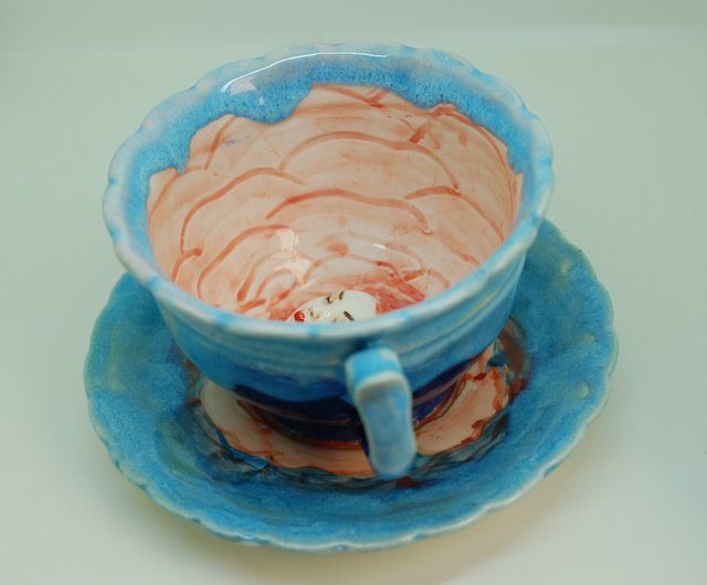 青い陶器のコップと受け皿手作りのお茶セット仙境風格會說話的花