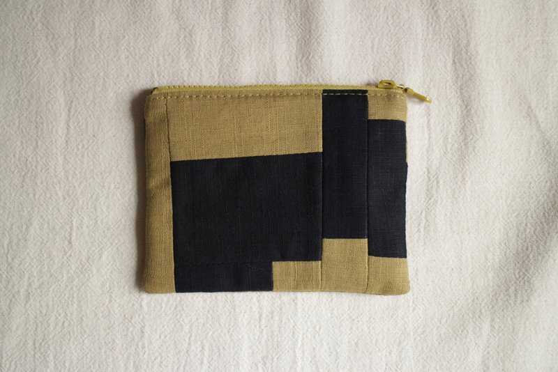 Small patchwork universal zipper bag/black mustard - กระเป๋าเครื่องสำอาง - ผ้าฝ้าย/ผ้าลินิน สีดำ