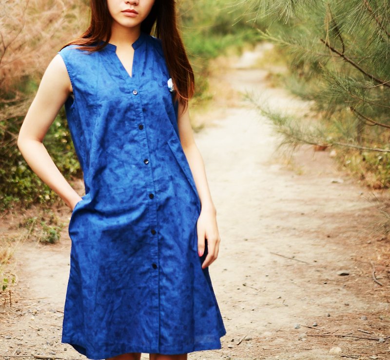 Zhishi-Blue Dyed Madder Dyed Asymmetrical Dress Long Vest-Pure Cotton - ชุดเดรส - ผ้าฝ้าย/ผ้าลินิน สึชมพู