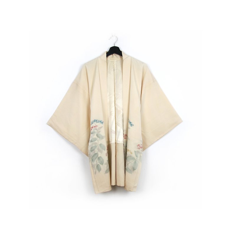Back to Green-Japan brought back Yuki Riverside embroidery/vintage kimono - เสื้อแจ็คเก็ต - ผ้าไหม 