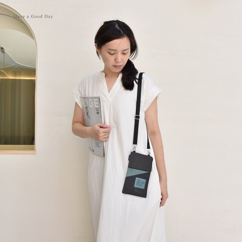 Ultrahard Classic Canvas Crossbody Mobile Phone Bag Plus - Travel Fun (Blue) - กระเป๋าแมสเซนเจอร์ - ผ้าฝ้าย/ผ้าลินิน 