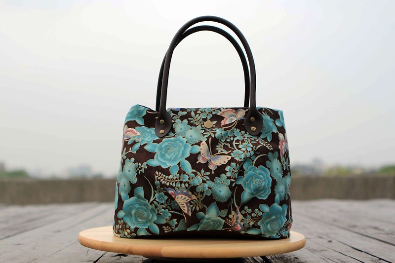 A Handmade Candy Bag - Brown Handle Bronzing Blue Rose Butterfly - Handbags & Totes - Cotton & Hemp 