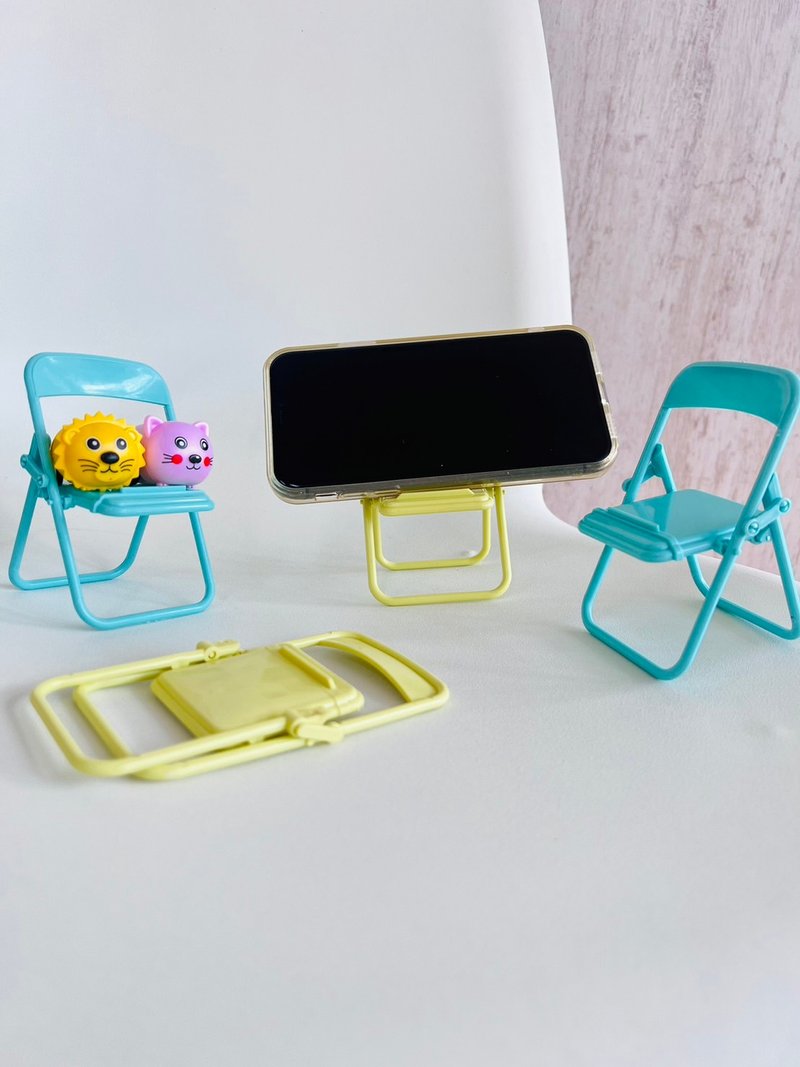 Q version mobile phone holder folding chair wedding favors corporate gifts - แกดเจ็ต - พลาสติก หลากหลายสี