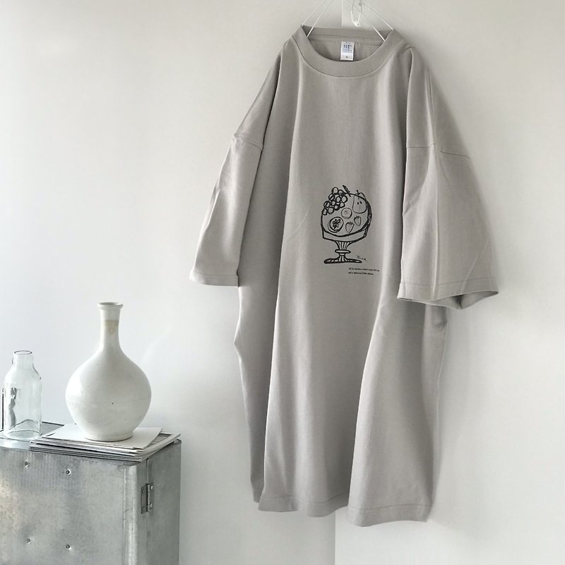 Big Silhouette T-shirt / Smoke Gray / fruits / Unisex - Unisex Hoodies & T-Shirts - Cotton & Hemp Gray