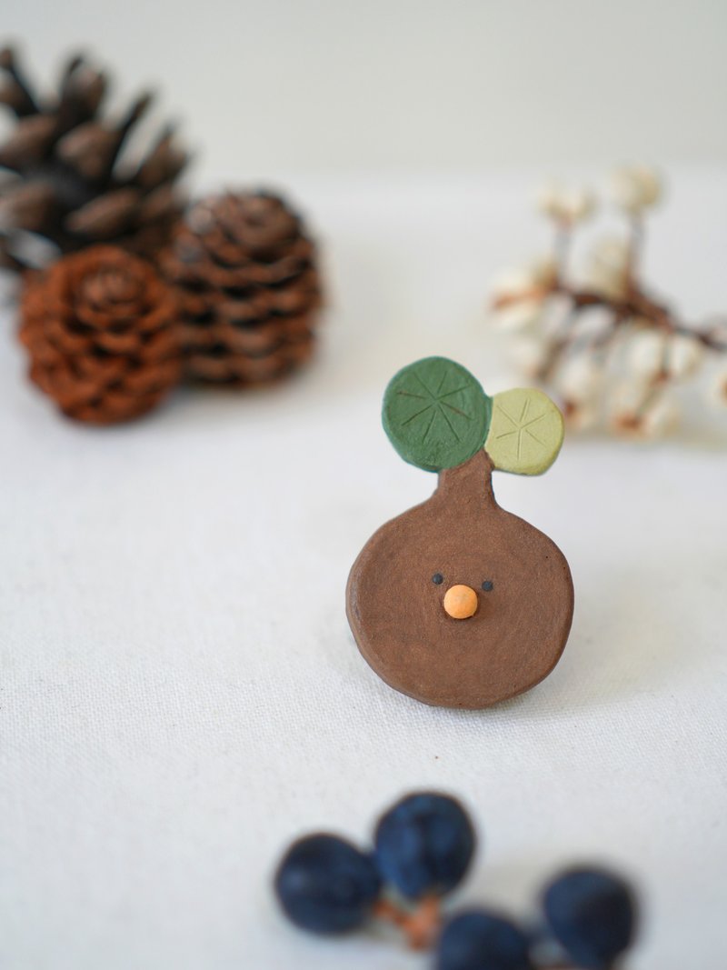 Maruhayama Tortoise Brown Pottery Brooch - เข็มกลัด/พิน - ดินเผา สีส้ม