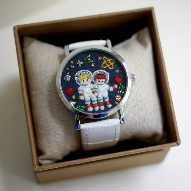 The universe is only me and you - couple characters embroidery table / accessories - Women's Watches - Thread 