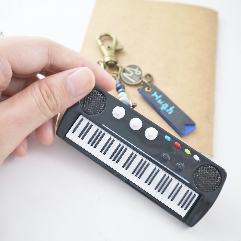 【已絕版】mini Keyboard 迷你模型吊飾 包裝配件客製 質感禮物 - 吊飾 - 木頭 黑色