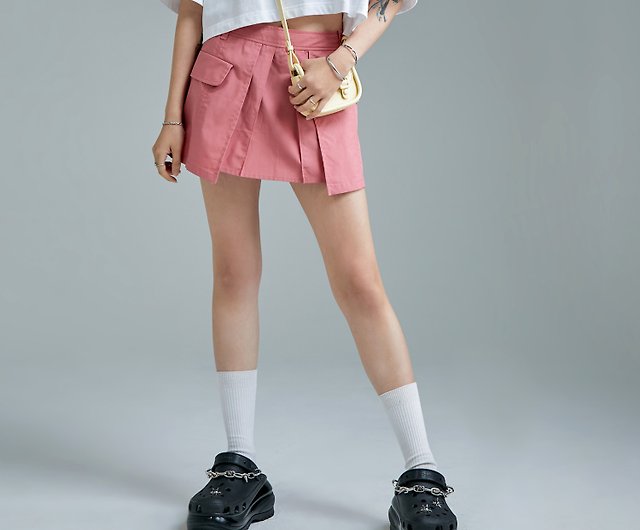 Low waist mini skirt
