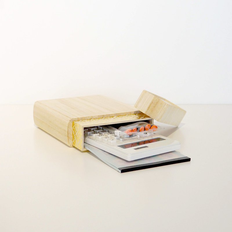 Paulownia Book-Shaped Storage 【BOOK BOX 1】 - กล่องเก็บของ - ไม้ สีทอง