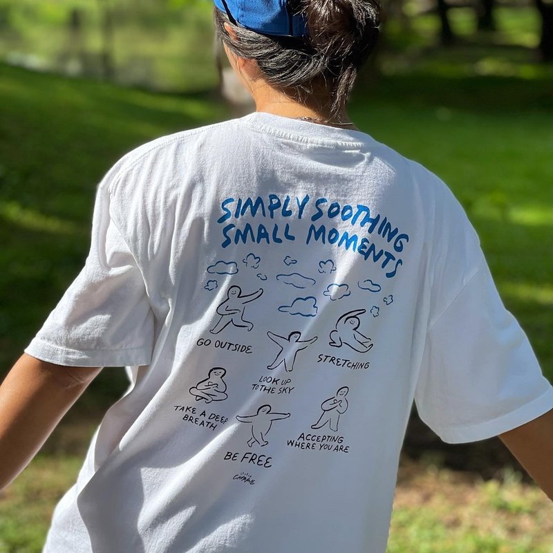 Simply Soothing Small Moments T-shirt - 女 T 恤 - 棉．麻 白色
