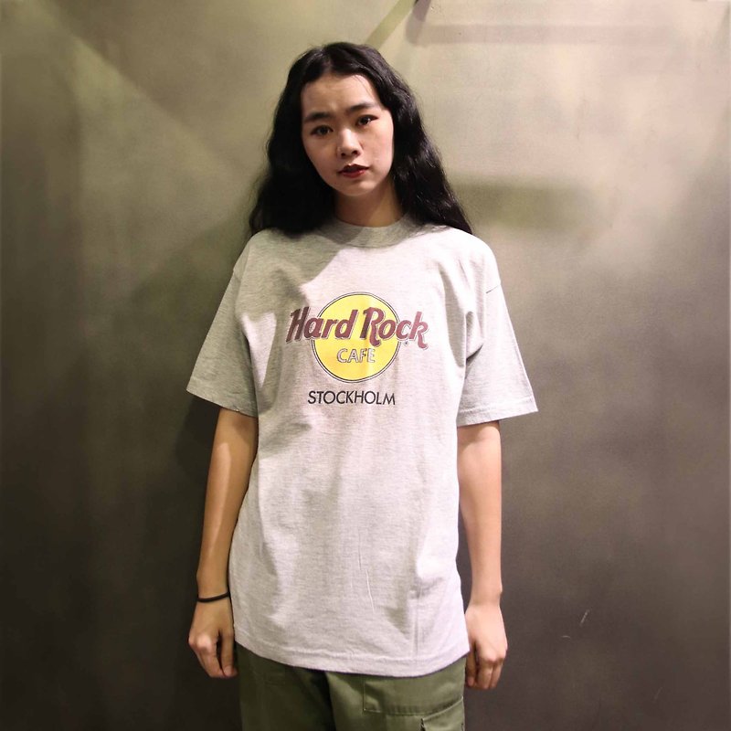 Tsubasa.Y Antique House A13 Hard Rock Grey Tee, vintage brand T-shirt T-shirt - เสื้อยืดผู้หญิง - ผ้าฝ้าย/ผ้าลินิน สีเทา