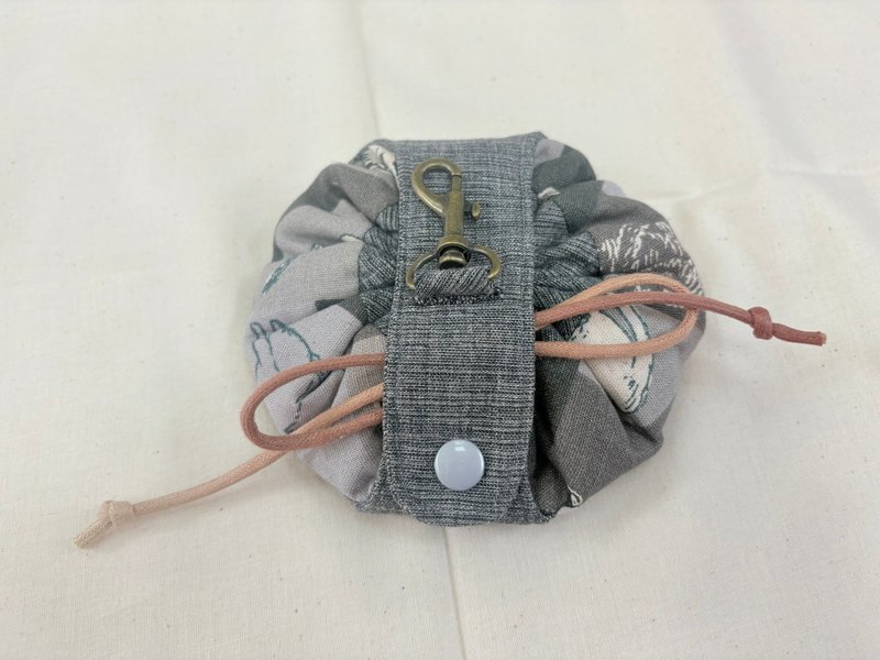 圓形束口袋-灰色貓 - 零錢包/小錢包 - 棉．麻 灰色