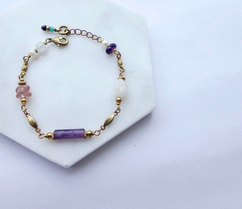Bronze bracelets | strawberry crystal | amethyst | freshwater pearl | Moonstone