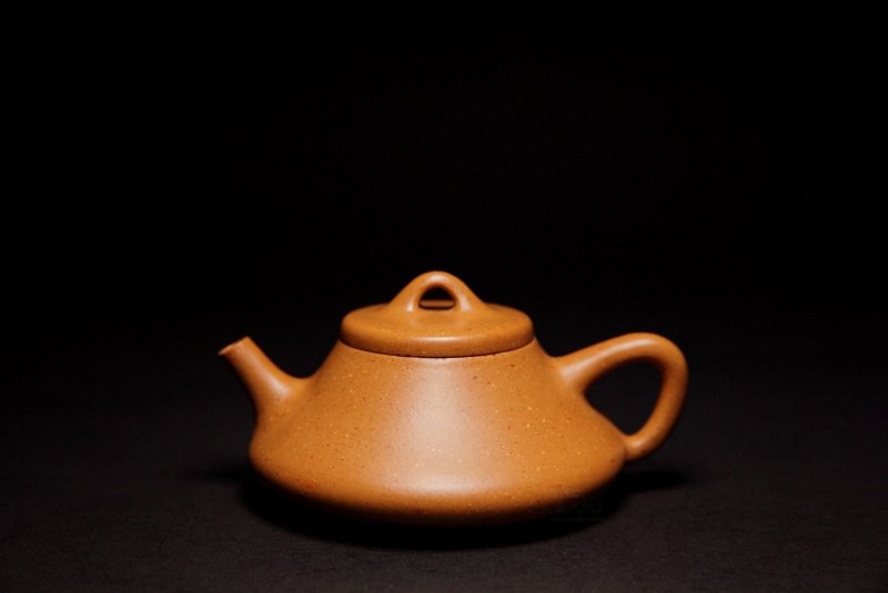 【竹瓢】炎黃大地藝術 胖老闆 龍山堂 葵黃朱泥 100cc - 茶壺/茶杯/茶具 - 陶 橘色