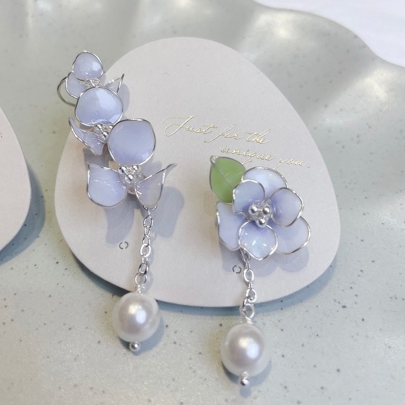 Sky blue flower ear cuff style - Earrings & Clip-ons - Resin Blue