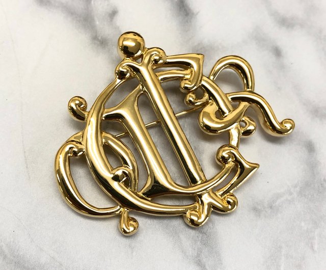 Christian Dior ゴールド　エンブレムロゴ　ブローチ Christian Dior クリスチャンディオール エンブレムロゴ