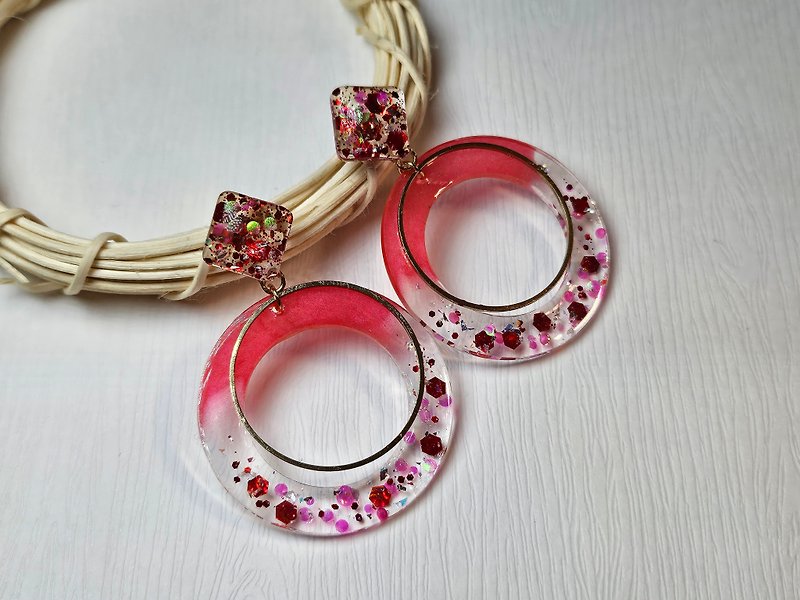 Original earrings: Wheel of Passion, festive and festive atmosphere, handmade resin earrings - ต่างหู - เรซิน สีแดง