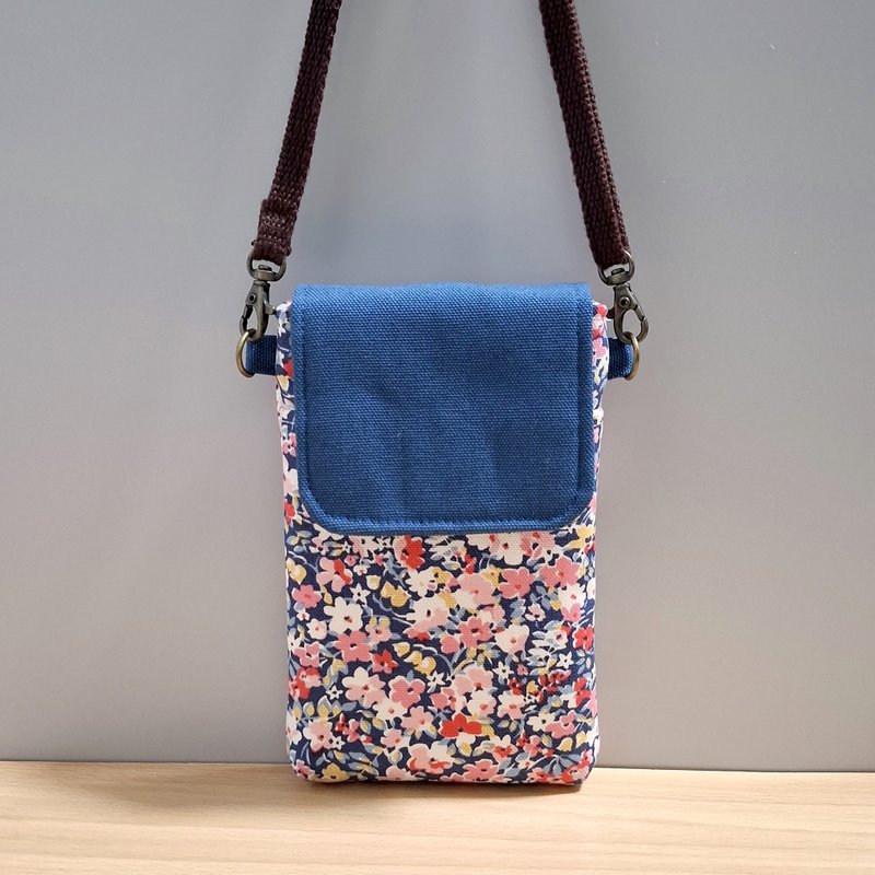 磁扣/手機包-水彩小花 - 手機殼/手機套 - 棉．麻 