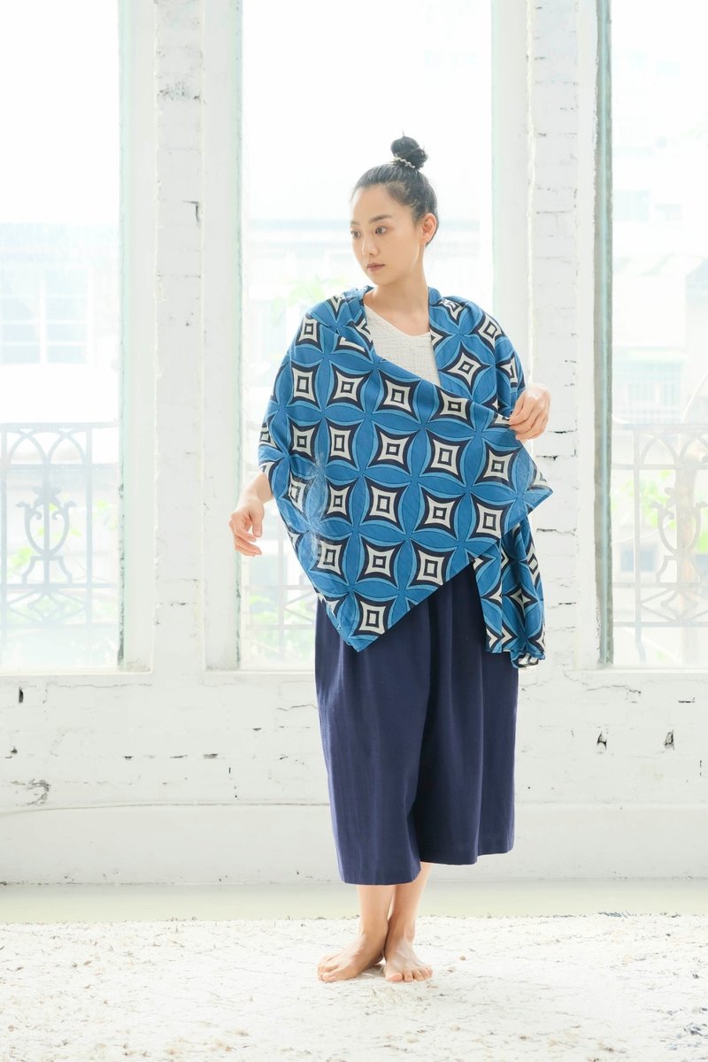 Indian cover-dyed shawl/voile cross blue - ผ้าพันคอถัก - ผ้าฝ้าย/ผ้าลินิน สีน้ำเงิน