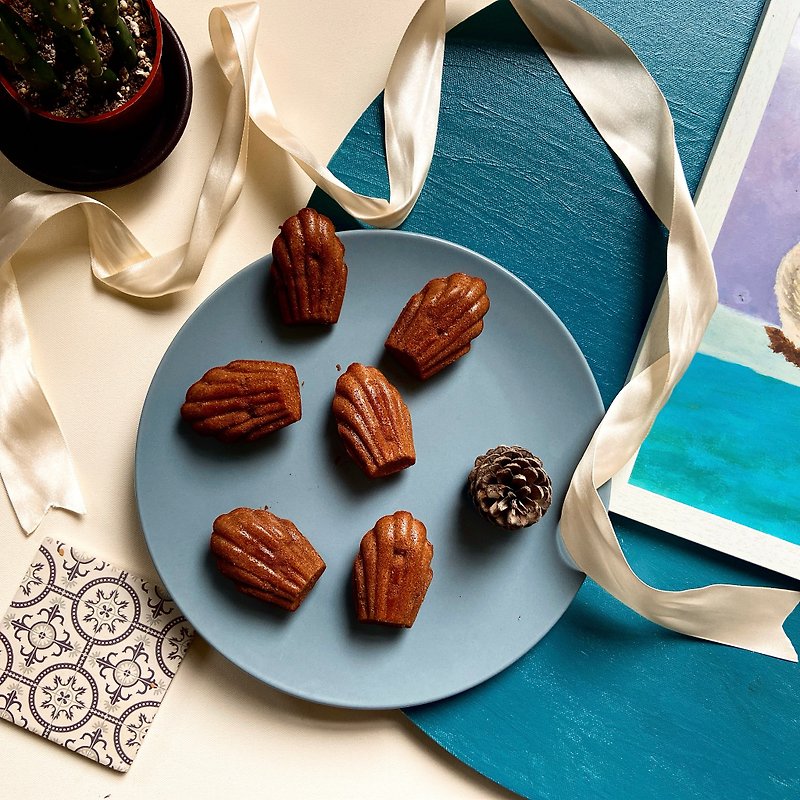 Cocoa Madeleine | Hershey's Cocoa French President Cream - Cake & Desserts - Fresh Ingredients 