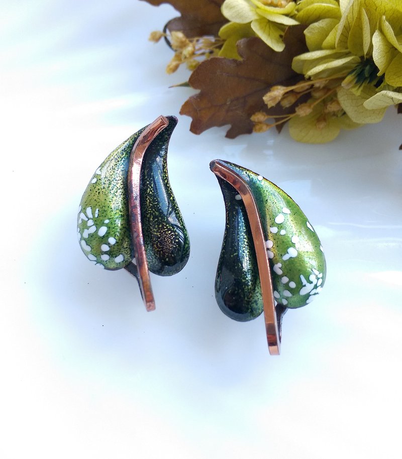 Vintage Jewelry 西洋古董飾品 MATISSE Renoir 心形葉 夾式耳環 - 耳環/耳夾/耳骨夾 - 其他材質 金色