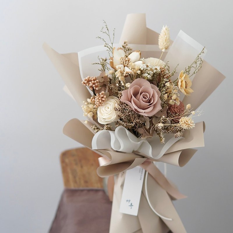 [踸踸Garden Lane Floral] Toffee milk tea/Valentine’s Day bouquet/Notarized small bouquet - ช่อดอกไม้แห้ง - พืช/ดอกไม้ 