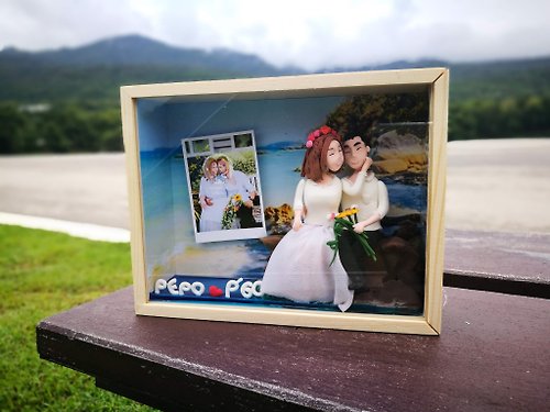 Mapungun Studio (Made to order) custom personalize, wedding model gift, pine box
