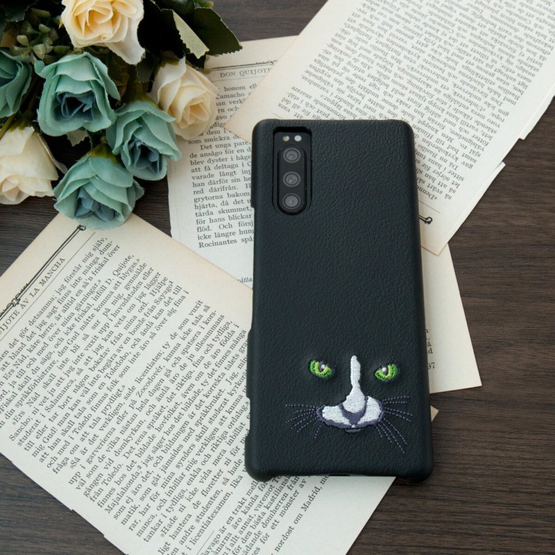スマホケース 多機種対応 【 刺繍 黒猫 】 猫 黒 ブラック 猫の日 iPhone Android A114I - 手機殼/手機套 - 真皮 黑色