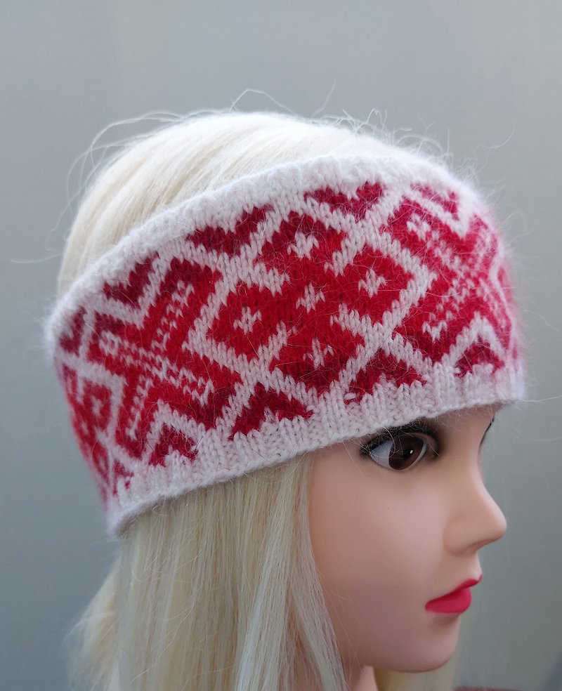 Women&#x27;s knitted headband red with jacquard pattern