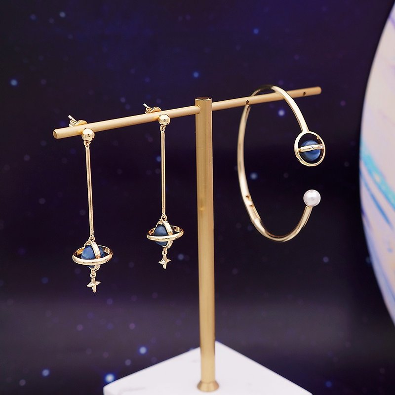 Copper & Brass Bracelets Blue - IZZMI Blue Crystal Three-dimensional Planet Bangle Bracelet Star Moon Starry Sky Crystal Original Design Gift