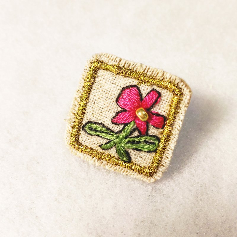 Six-year-old BEN&#39;s hand-painted flower D models single ear limited edition hand embroidery earrings