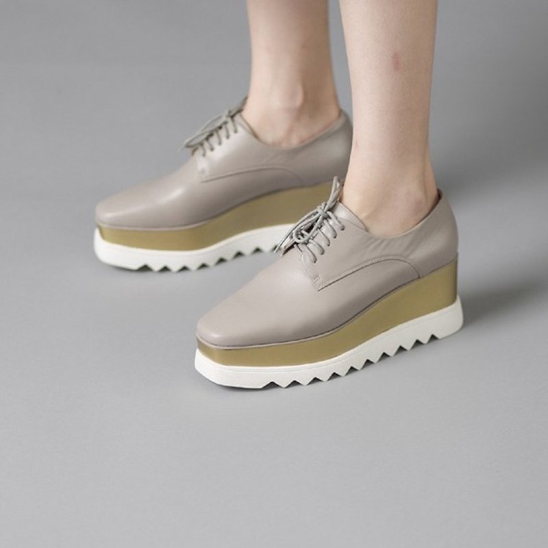 Bicolor serrated shoe straps leather platform shoes apricot brown - รองเท้าอ็อกฟอร์ดผู้หญิง - หนังแท้ สีกากี