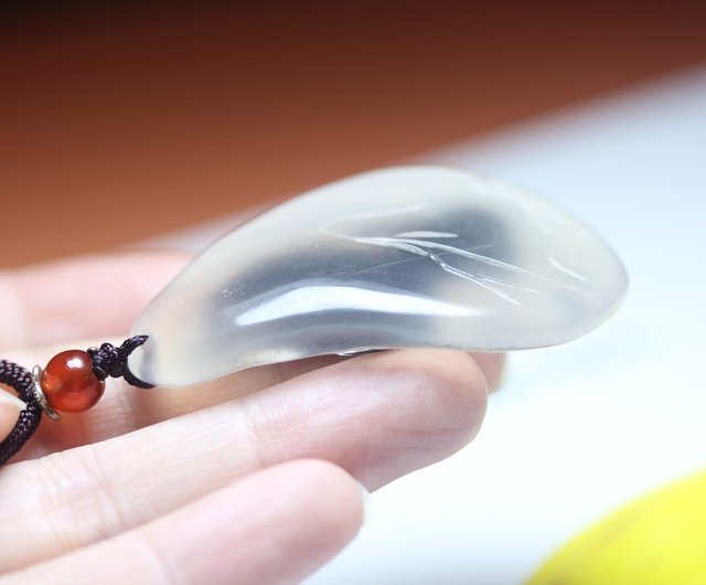 翡翠 魚彫刻 ペンダント 毎年豊富】魚翡翠ペンダント/瑪瑙ペンダント/かなりカラフルな