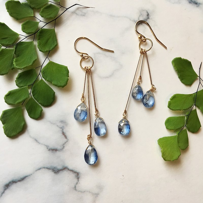 Handmade Earrings Miss Hella 2 / Kyanite - Earrings & Clip-ons - Gemstone Blue