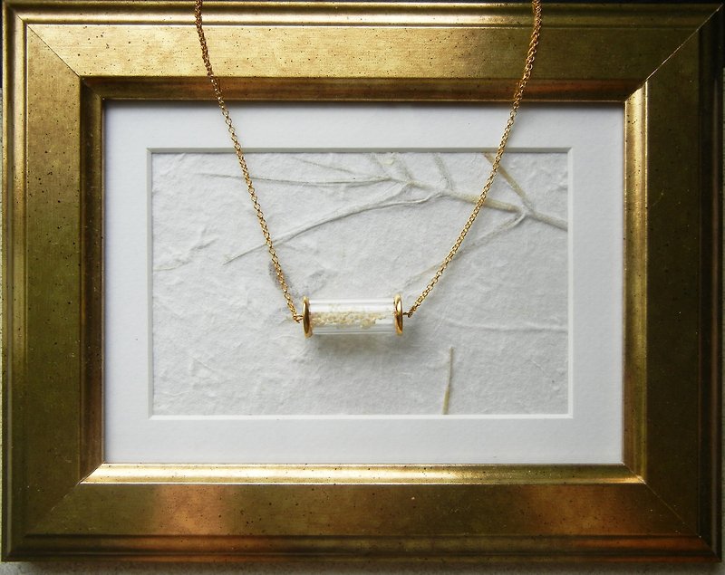 *coucoubird*White Gypsophila Test Tube Necklace-Gold