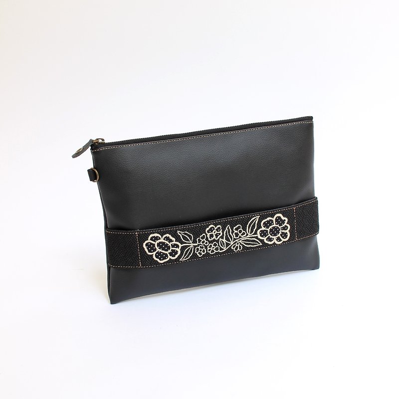 Retro flower embroidery, handbag - Briefcases & Doctor Bags - Faux Leather Black