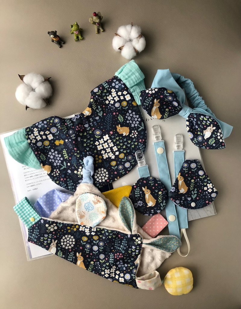 Dark blue rabbit garden flying sleeve bib pocket full month gift box newborn gift saliva napkin baby gift - Bibs - Cotton & Hemp Blue