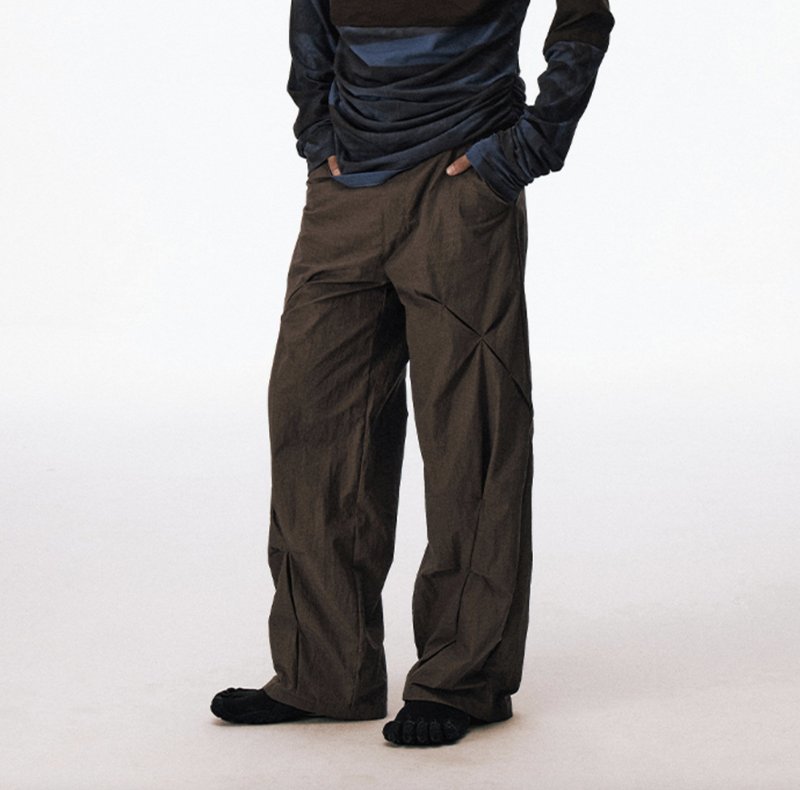 日系復古 /疊褶寬鬆長褲 /  微皺肌理 - 中性長褲/短褲 - 棉．麻 咖啡色