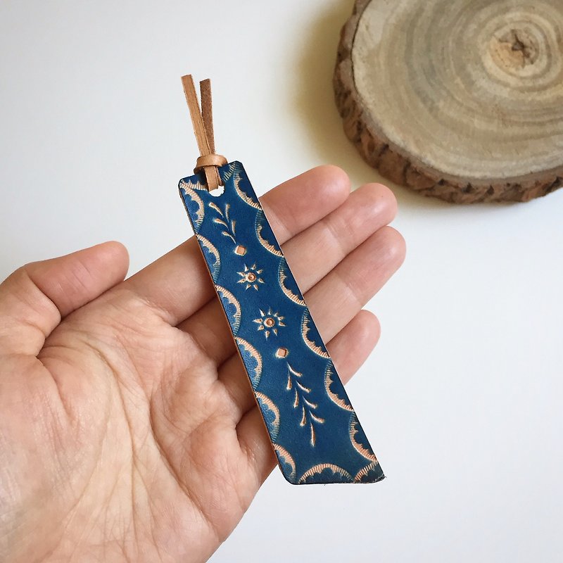 Hand-dyed leather totem bookmarks. blue - Bookmarks - Genuine Leather 