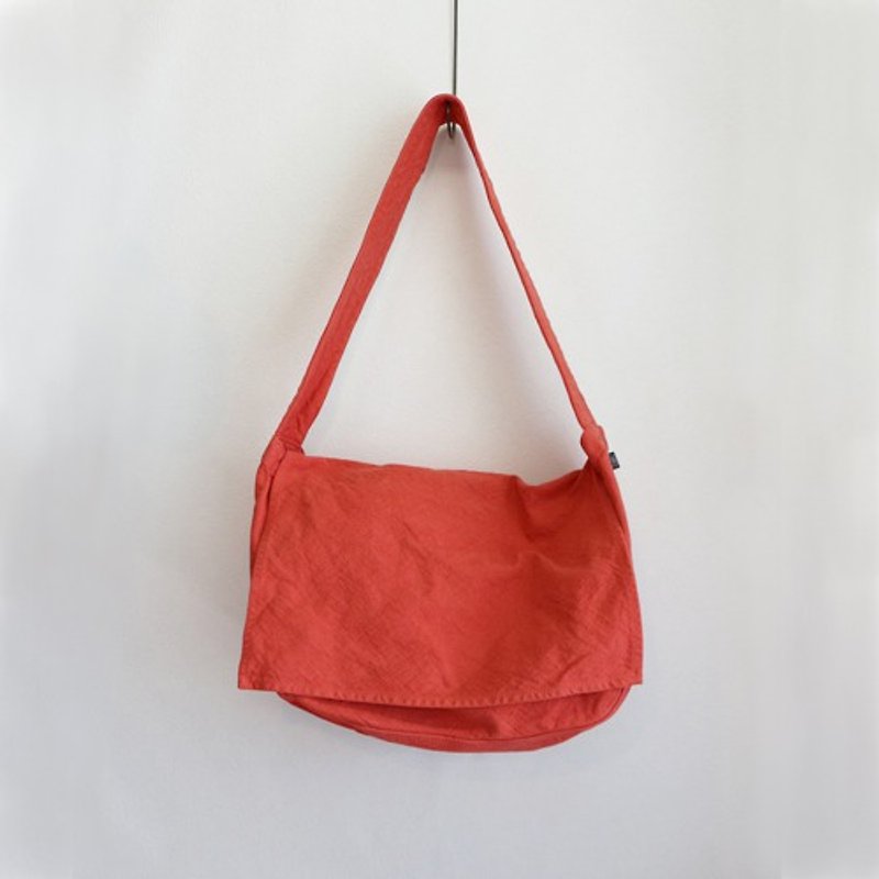 Cotton & Hemp Messenger Bags & Sling Bags Red - Newspaper Bag L [Autumn/Winter 2022 limited color, not puffy] (VC-5L)