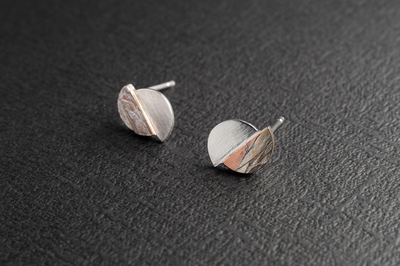 [Day and Day Series] Day and Night Sterling Silver Earrings Silver Earrings - ต่างหู - เงินแท้ 