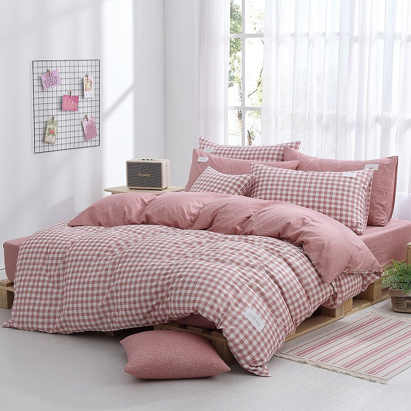 The Age of Literature/Brick Red-200 Weaving Yarn 40 Counts Combed Cotton Dual-purpose Quilt/Thin Quilt Cover Bed Bag Set - เครื่องนอน - ผ้าฝ้าย/ผ้าลินิน สีแดง