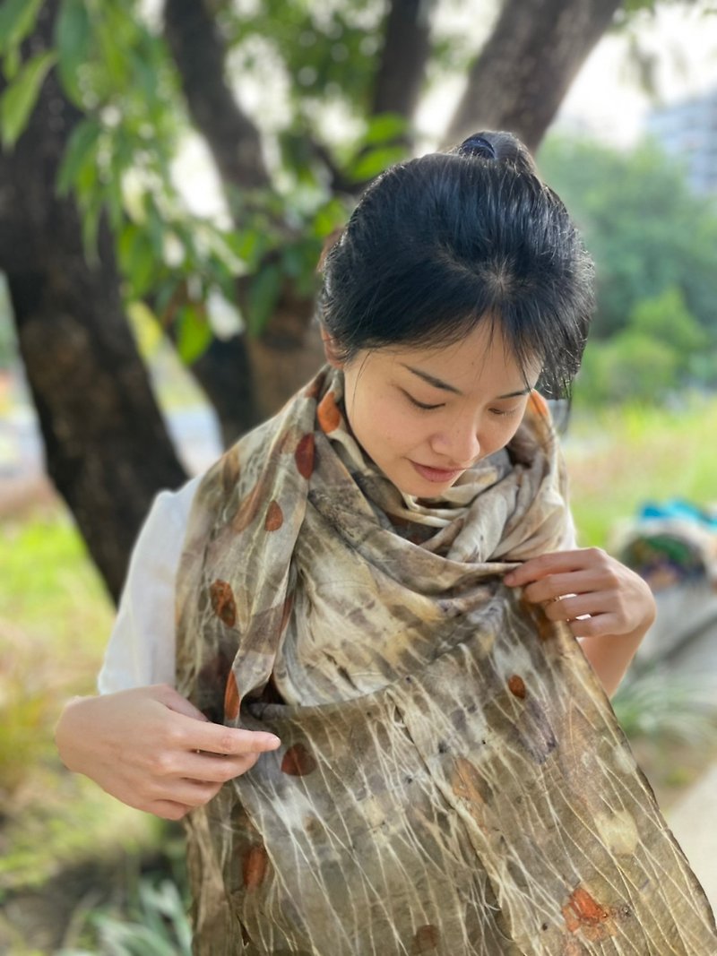 Eco Print 尤加利葉 橘綠色系 羊毛圍巾 - 圍巾/披肩 - 羊毛 橘色
