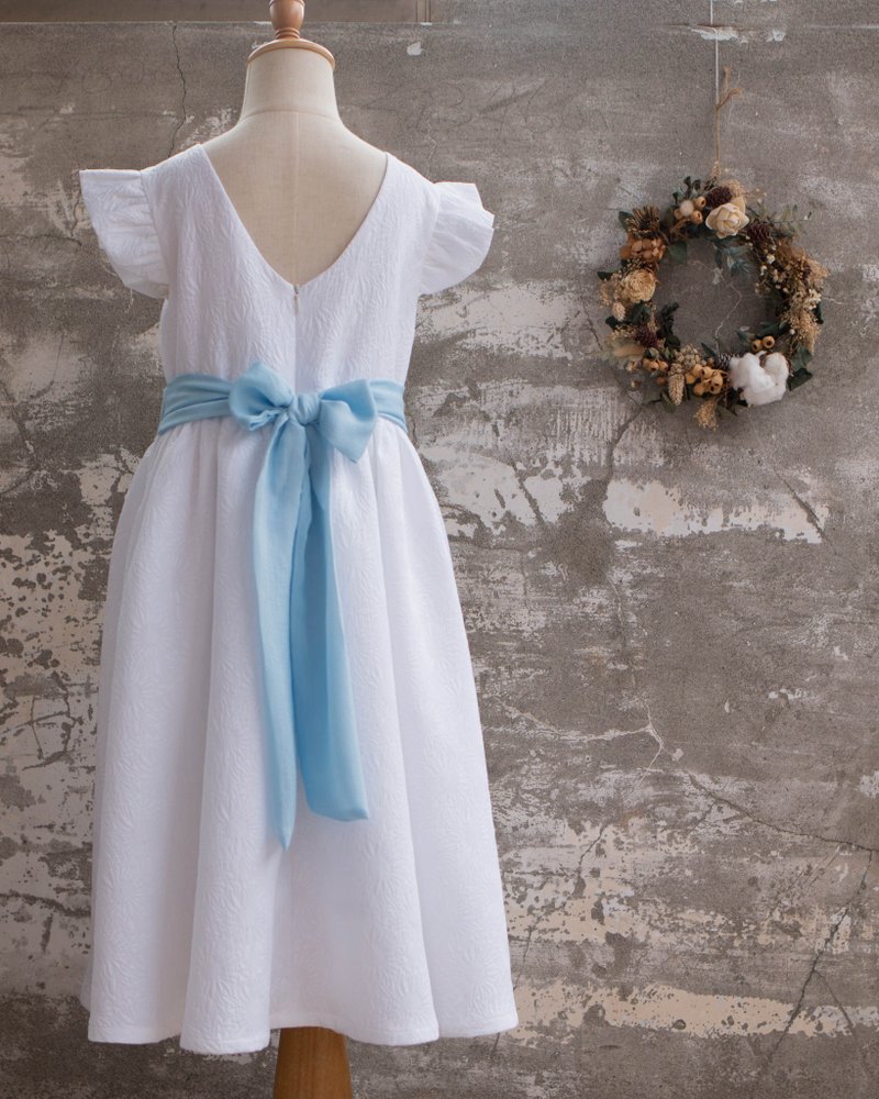 Girls' white performance graduation handmade dress - กระโปรง - ผ้าฝ้าย/ผ้าลินิน ขาว