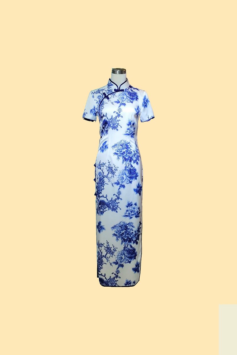 Vintage Cheongsam Retail Dress White and Blue Porcelain Long Qipao - Qipao - Cotton & Hemp Blue