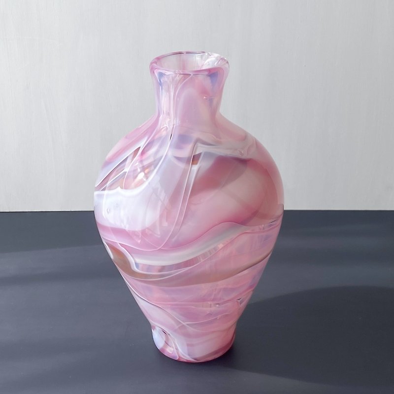 Blown glass vase, pink - Pottery & Ceramics - Glass 
