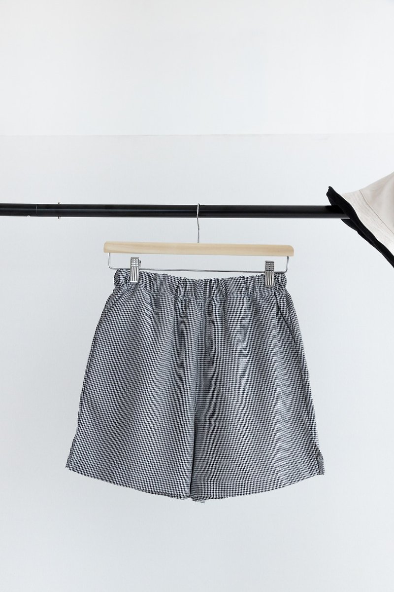 【Off-Season Sales】Comfy shorts (BK/WH)