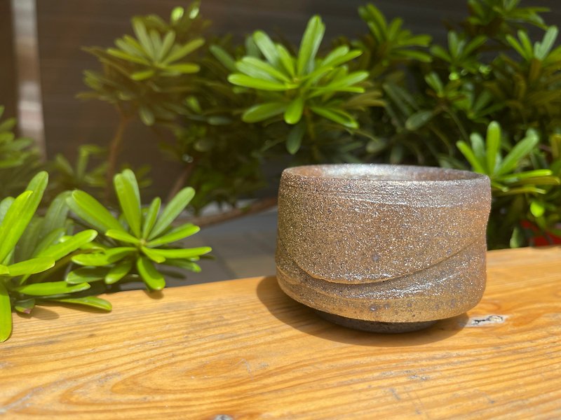 薪手作り生鉱石陶器カップ - 急須・ティーカップ - 陶器 シルバー